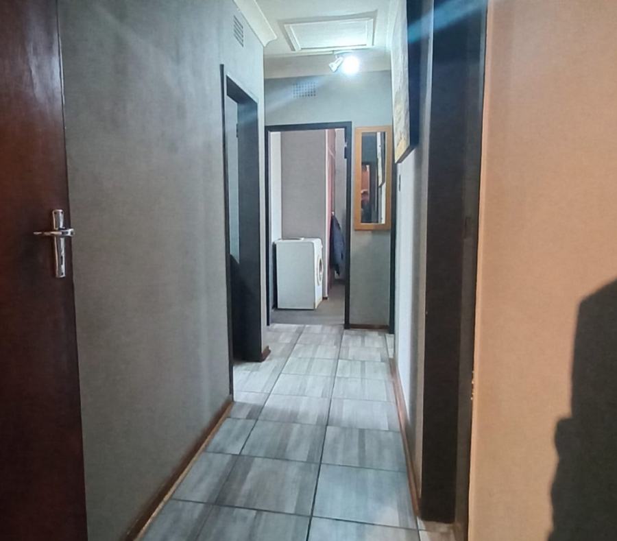 3 Bedroom Property for Sale in Roosheuwel North West
